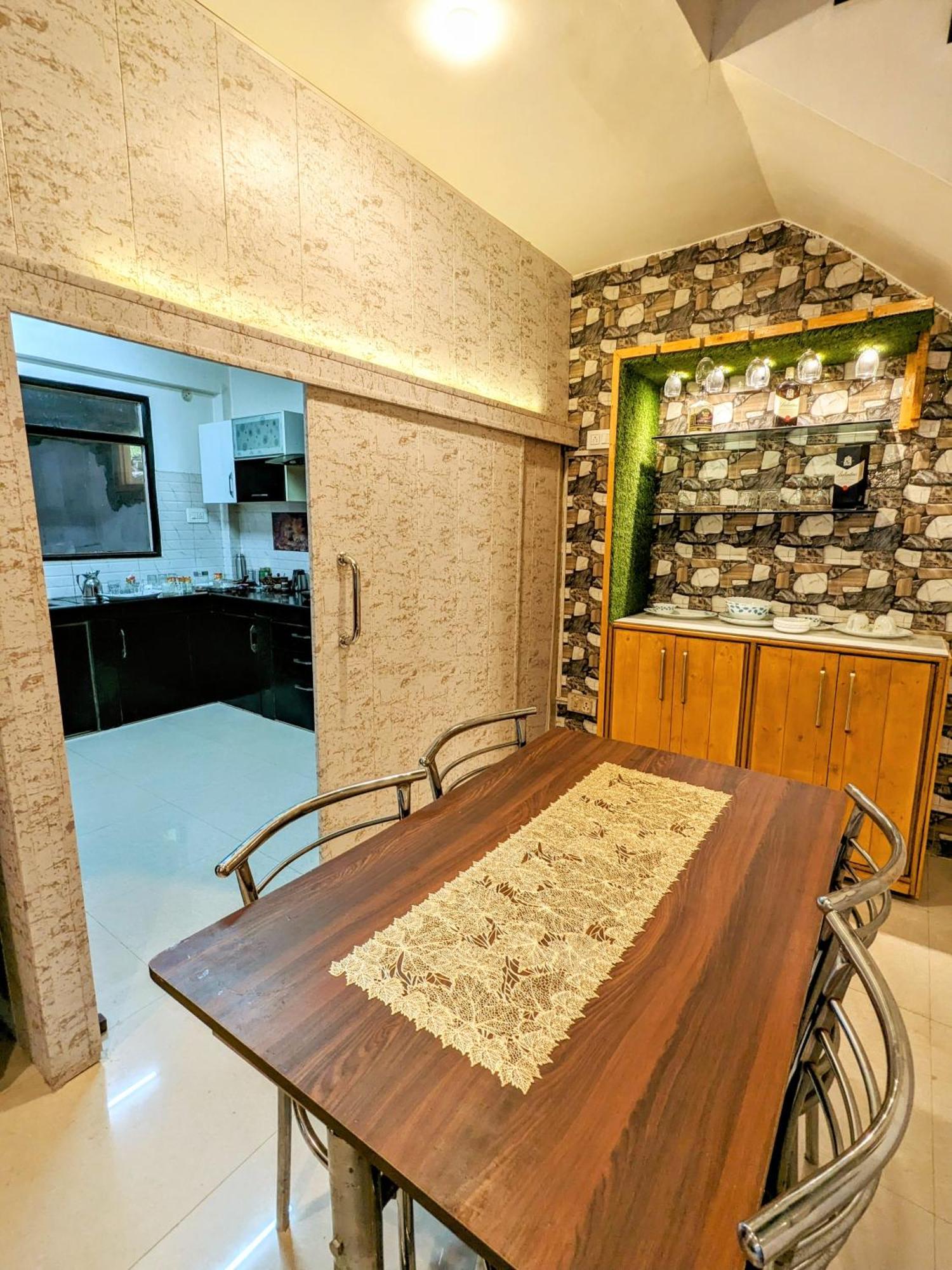 Kavi'S Vacation Homes - Sainj Esterno foto