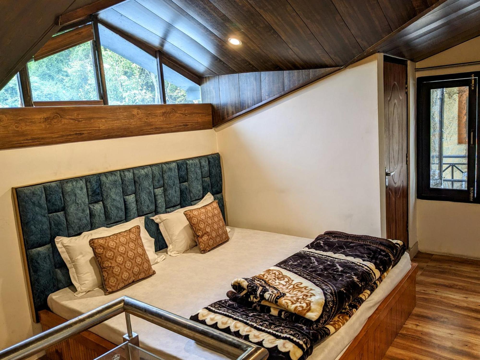 Kavi'S Vacation Homes - Sainj Esterno foto